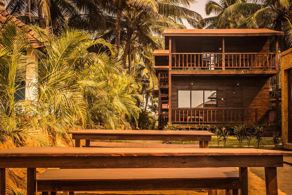 The Spot Beach Hotel