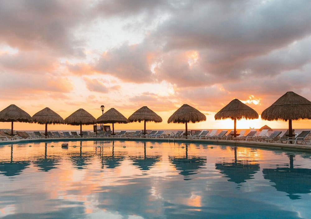 Grand Park Royal Cancun - All Inclusive