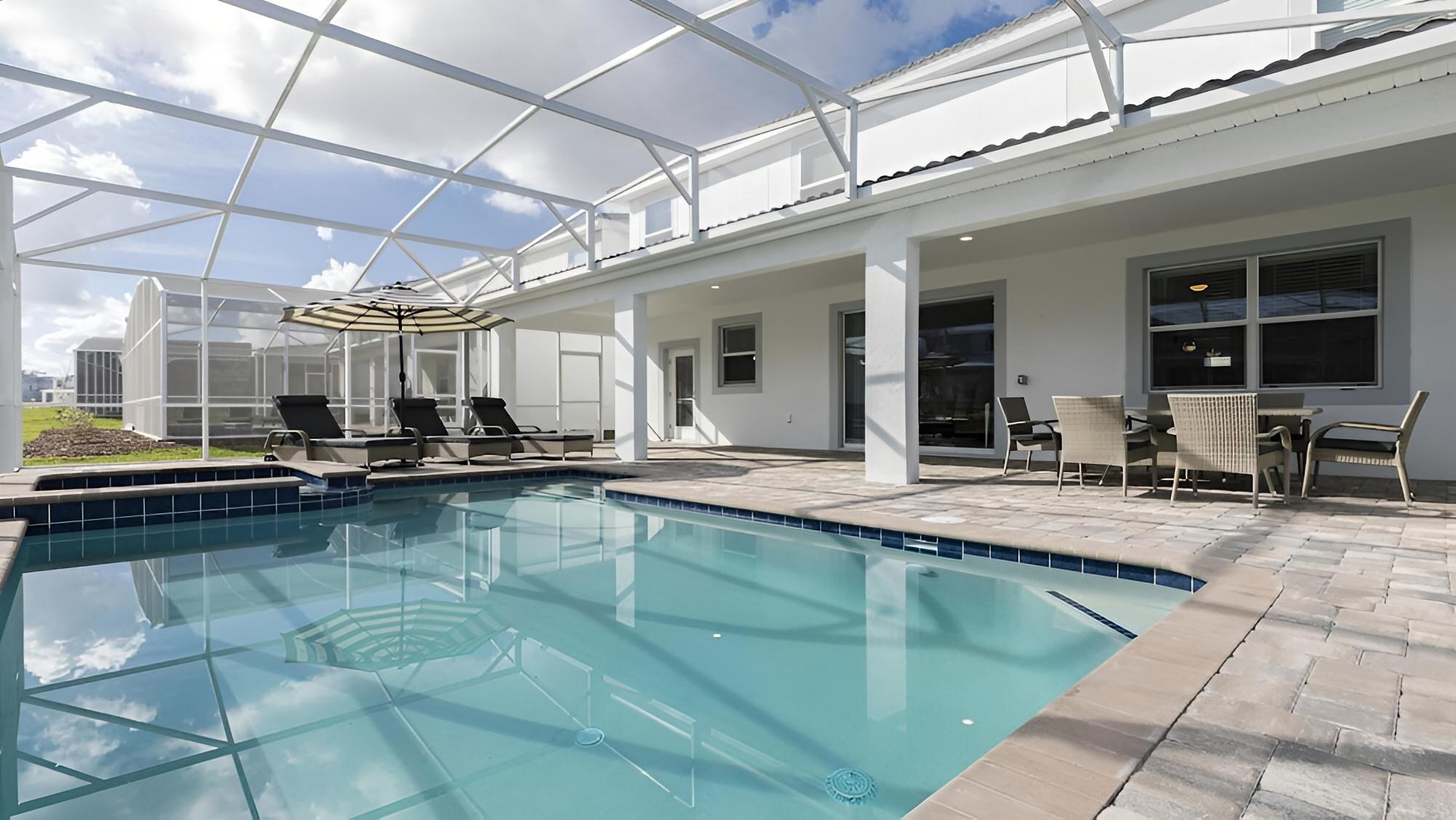 South Pool Game Room Theater Steps to Clubhouse - Image 1