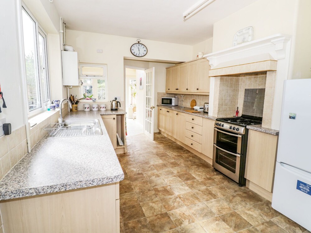 5 Albany Road view 2
