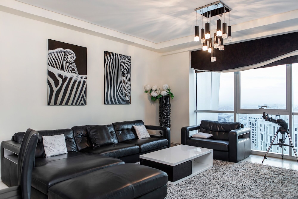 Excellent 2 bedroom at Al Fattan