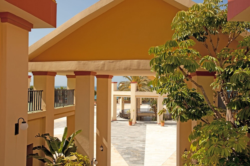 Studio in Marbella Steps From Sandy Beach
