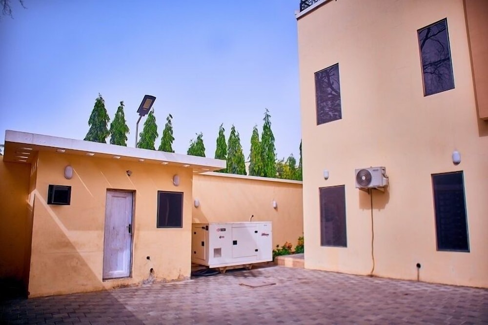 EVC Apartments