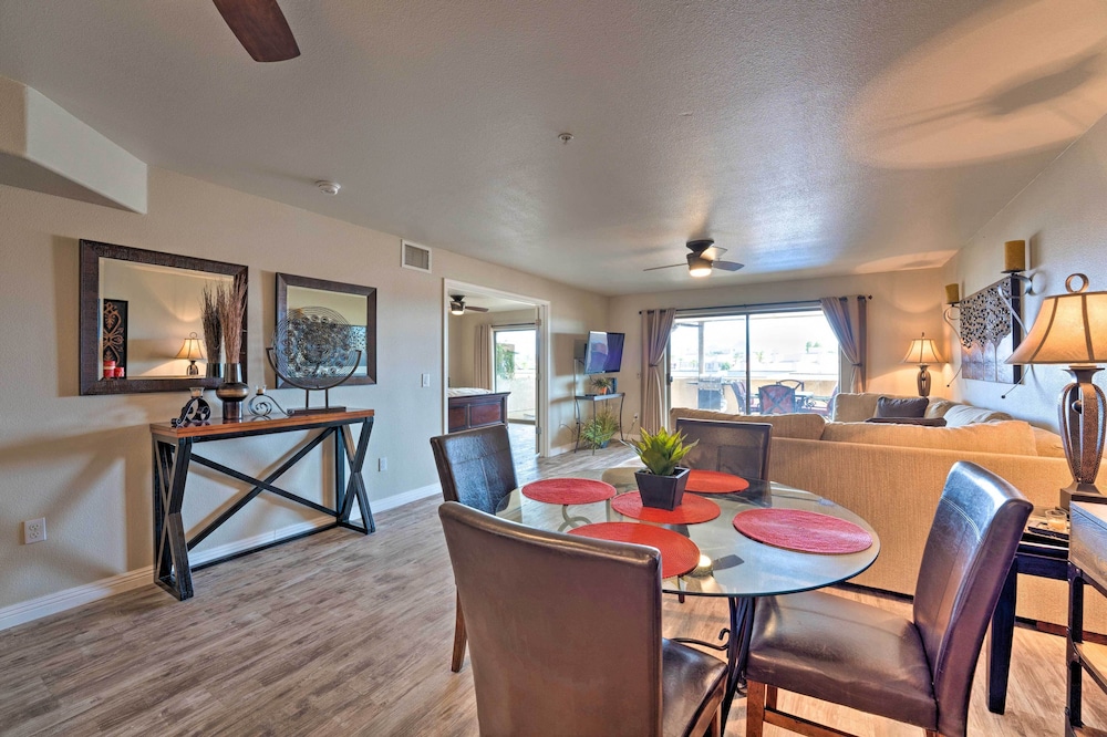 Walkable Location! Waterfront Lake Havasu Paradise view 3