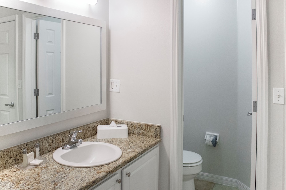 Barefoot'n Resort Kissimmee Orlando