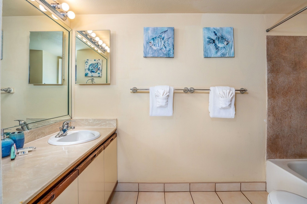 Summer Sale! - Ocean View, King Beds, Split-ac - Kamaole Sands 4-407 - Book Now!