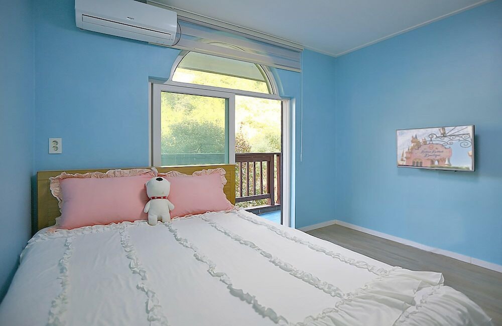 Haena Pension
