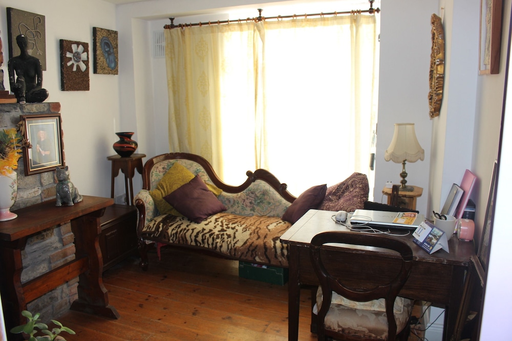 Artists House