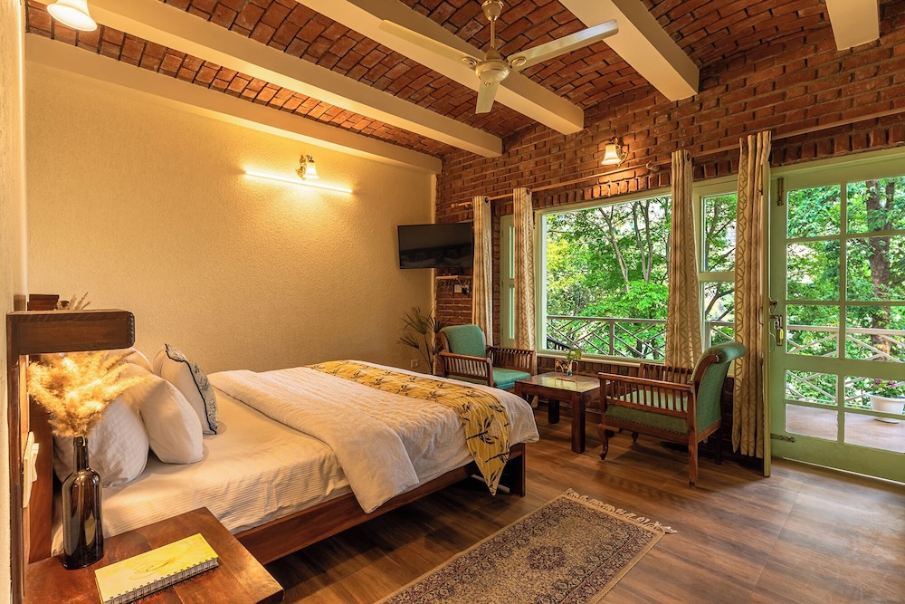 Echor Malusara Lakeview Retreat Bhimtal