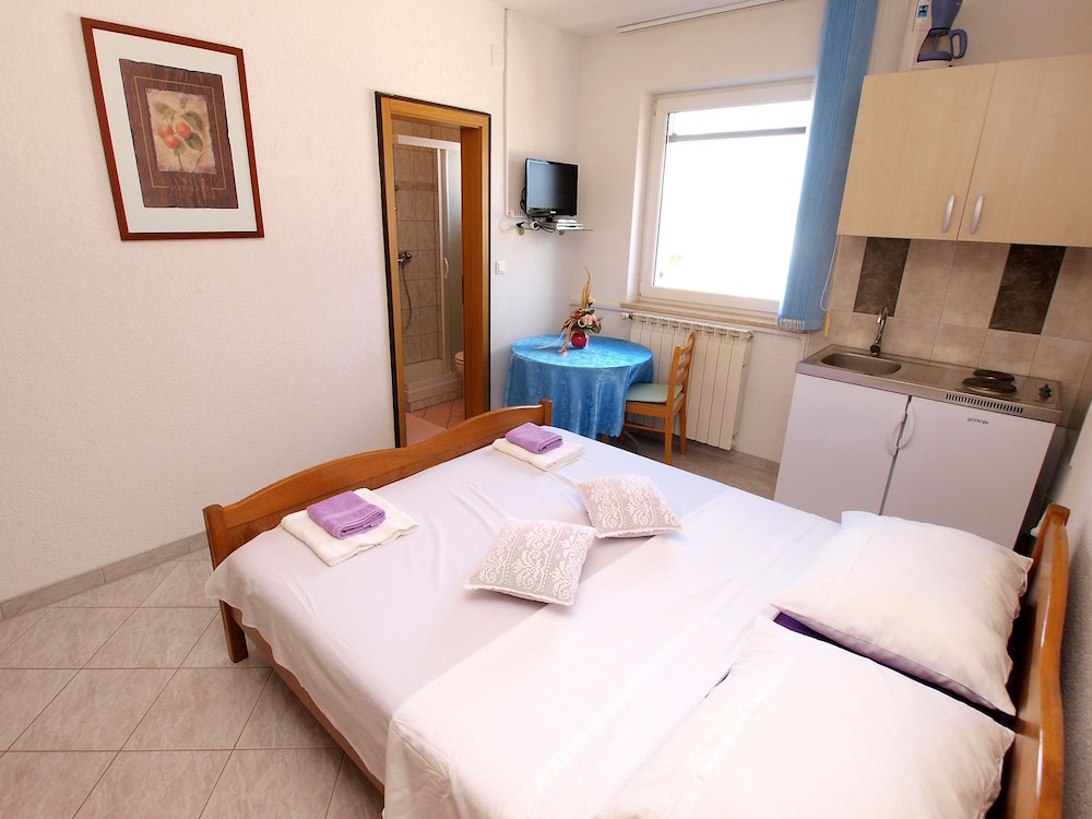 Apartment Mila 395