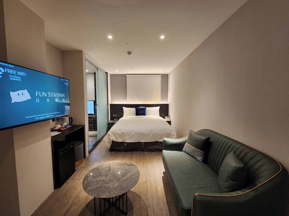 Fun Stay Inn Ximen