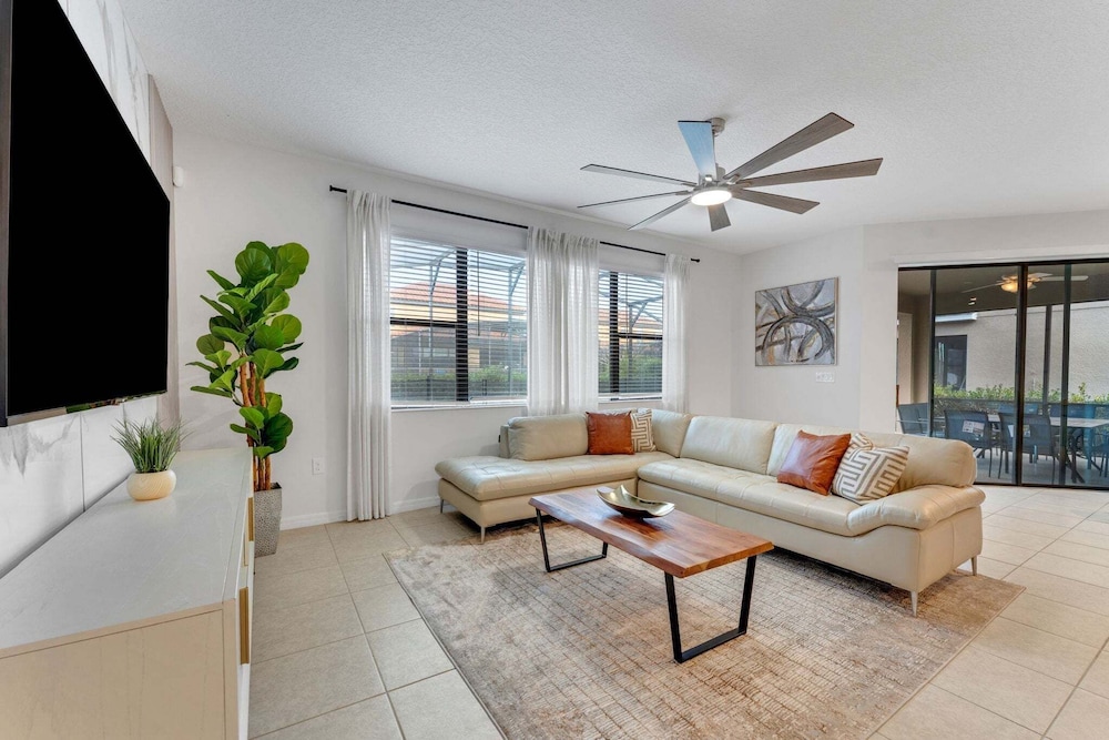 2311vd-providence 5 Bedroom Home
