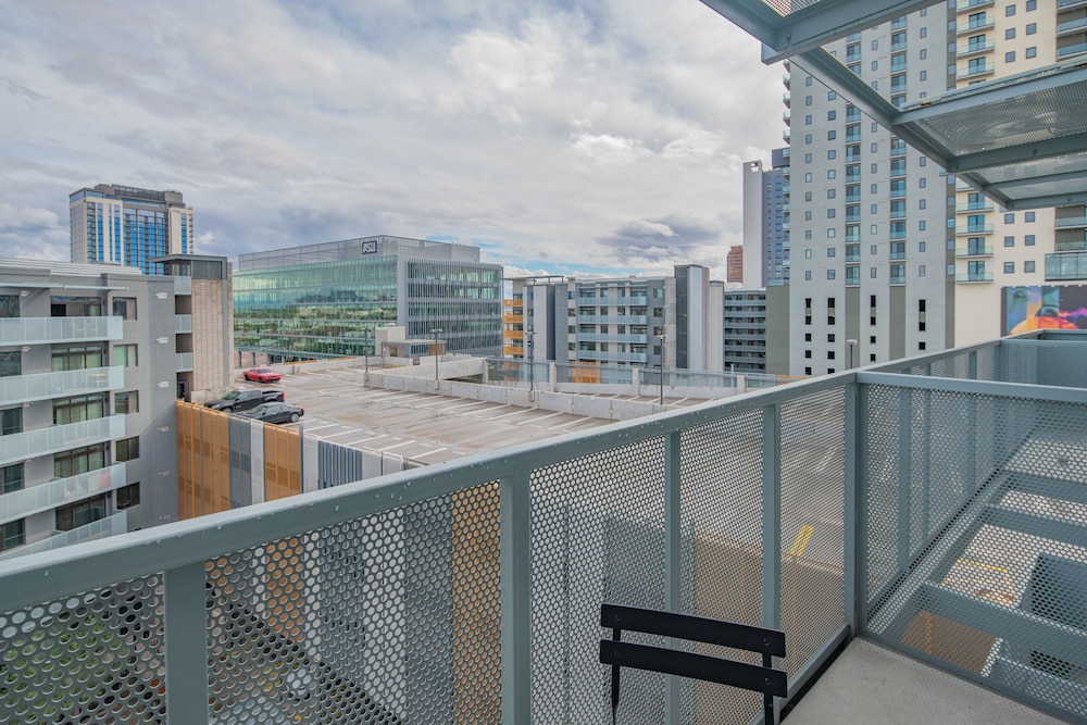 ROVE LIVING/KL - Roosevelt Point