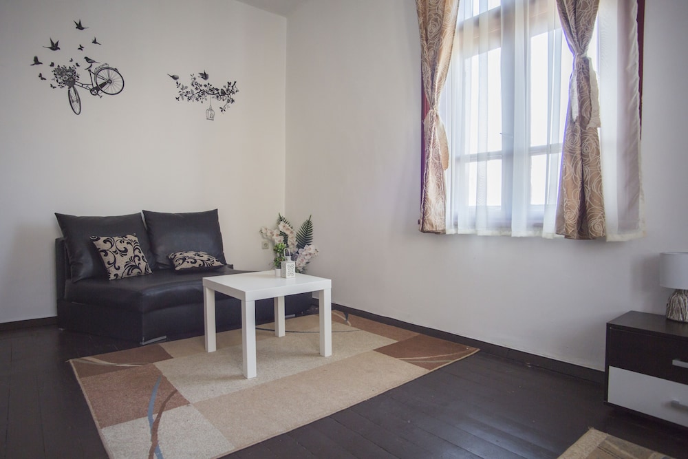Italian House Simeon