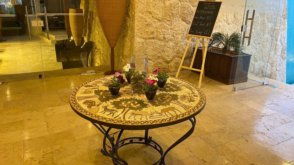 Sweimeh Vacations - O Beach Hotel  Resort - Property Image 2
