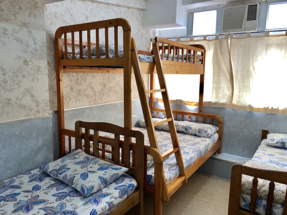 Dragon Hostel