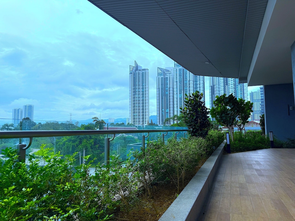 Neu Suites By RASBO Galaxy Suites