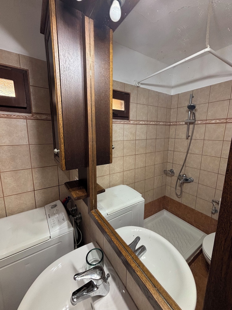 Electra Stone Suite