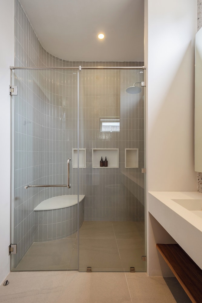 Barefoot Villas by Satori