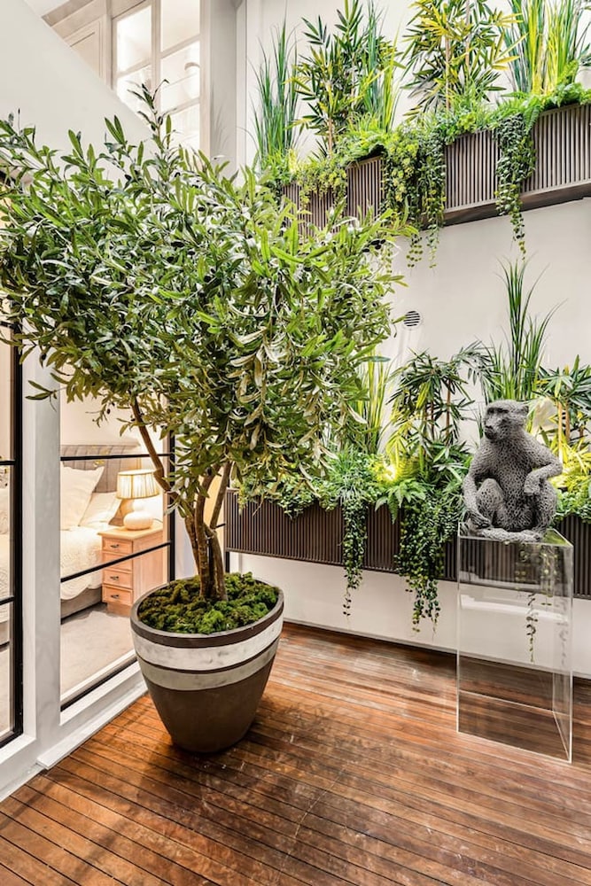 London Mews Home w Glass Atrium Terrace