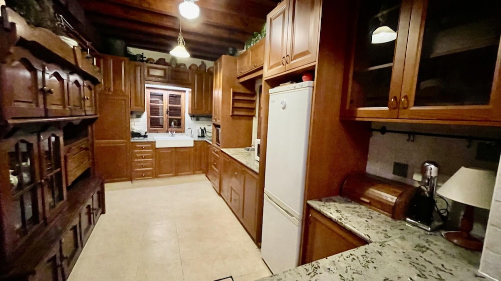 Juliet Suite Studio in Dhoros