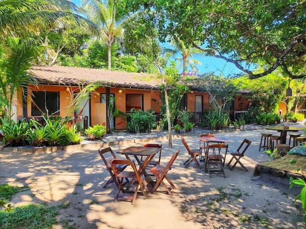 Casa de Temporada Felicidade, 38 Hóspedes, 2 Piscinas, 9 Suítes e 2 Churrasqueiras em Itacaré Bahia