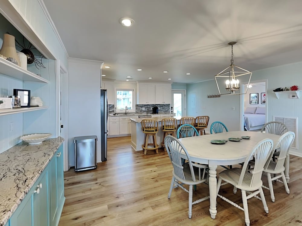 Polly's Place by Topsail Realty