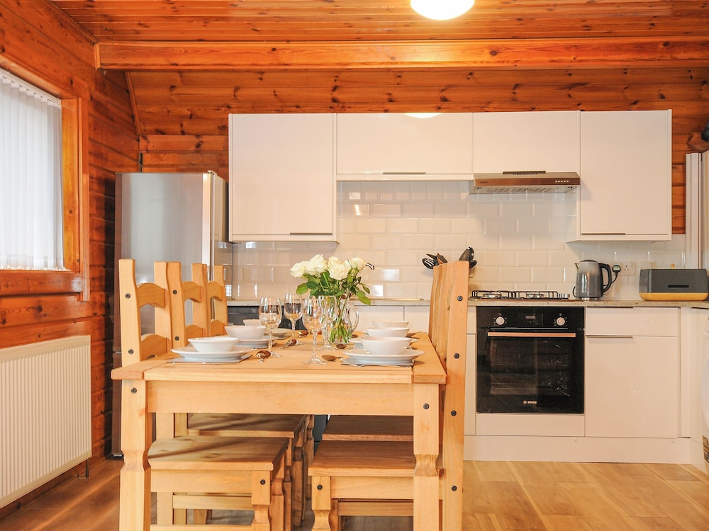 Lodge 32 - Cowslip
