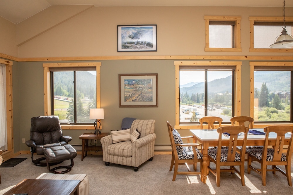 Keystone Ski Resort CO - Slopeside Lodging