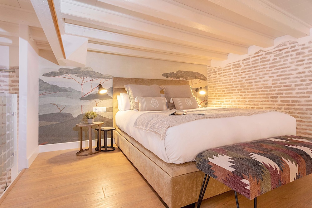 Luxury Loft in Seville Center Santas Patronas V