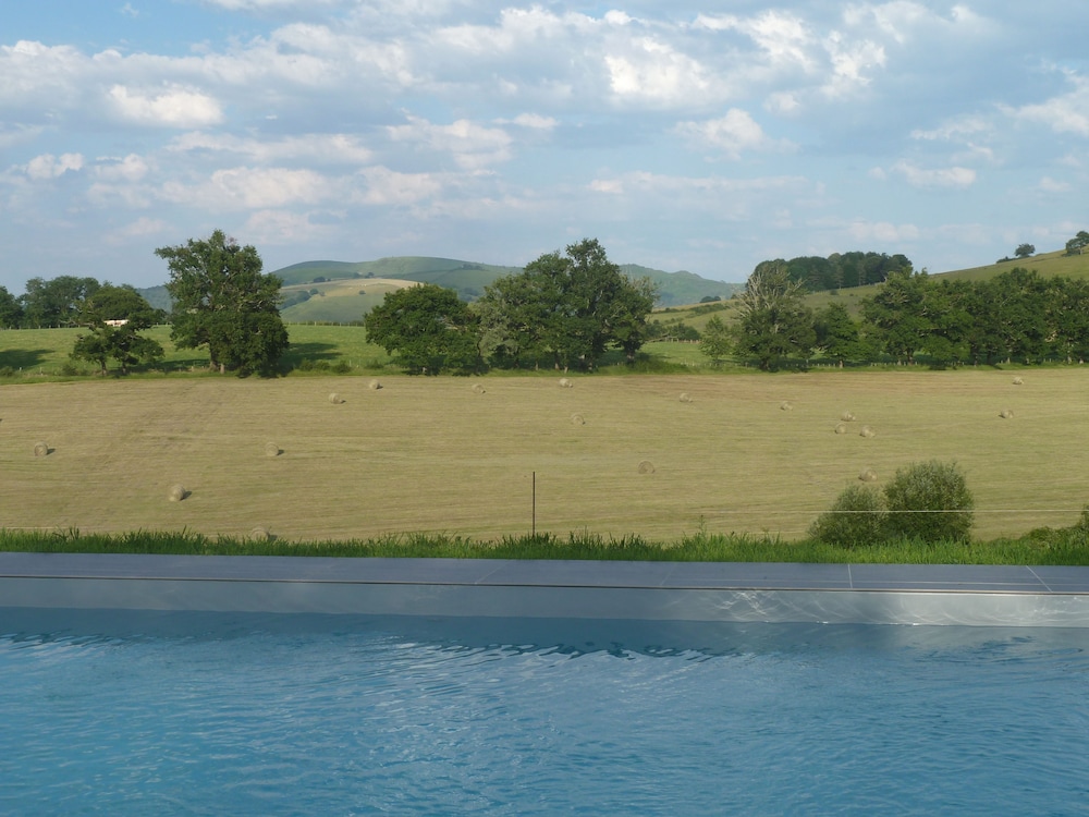 Domaine Abartiague B&B view 3