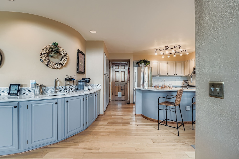 Chimney Creek 2 Bedroom Condo
