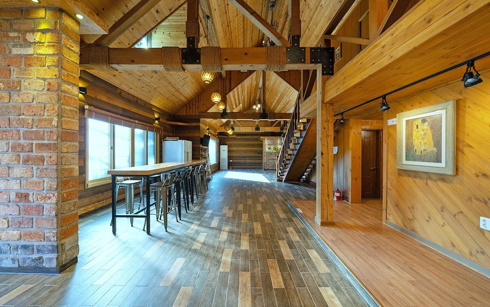 Ulsan Byeoldam Eunchae Pool Villa