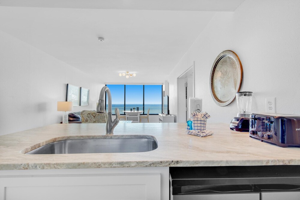 Bayside Inn 6770