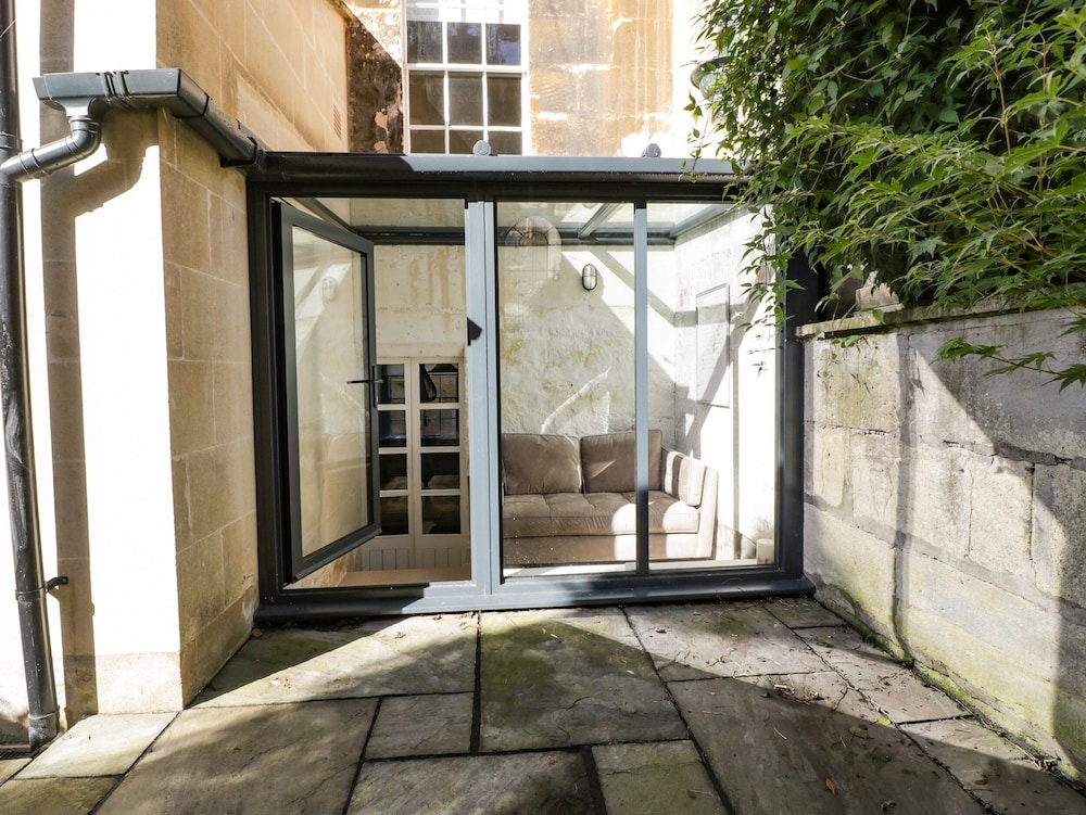 23 Daniel Street
