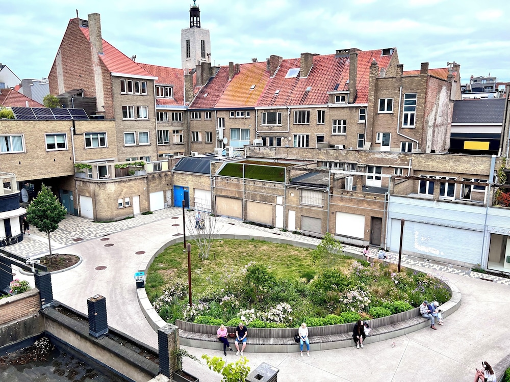 Getaway for two city center