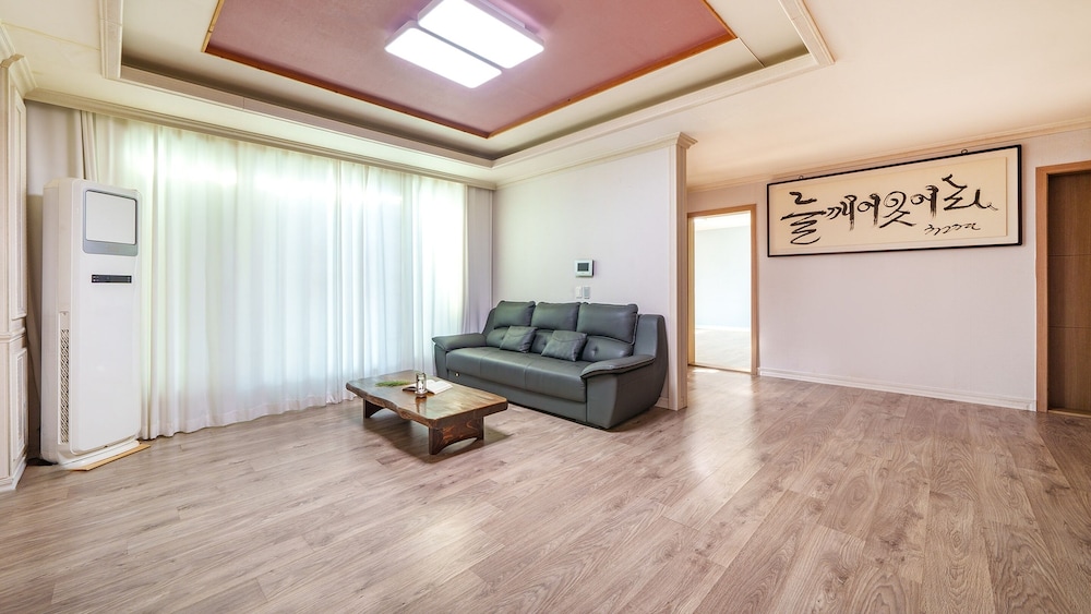 Gyeongju Clearmorning Petfriendlypension