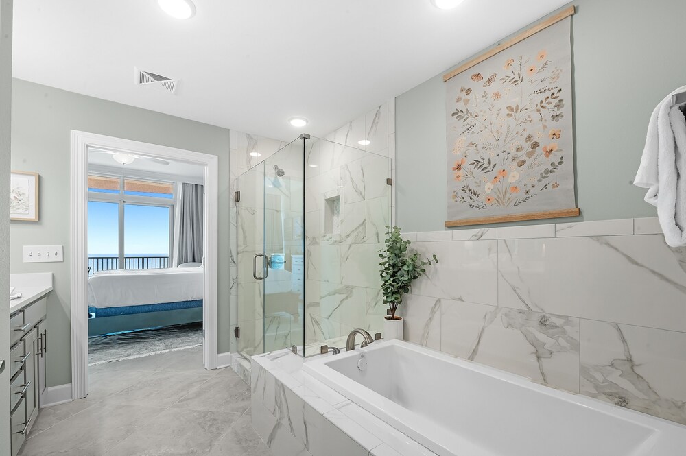 Phoenix Gulf Towers 1508 4 Bedroom Condo