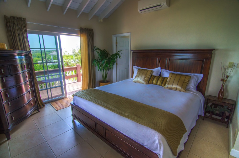 Grace Bay Beach Ocean Villas — photo 2