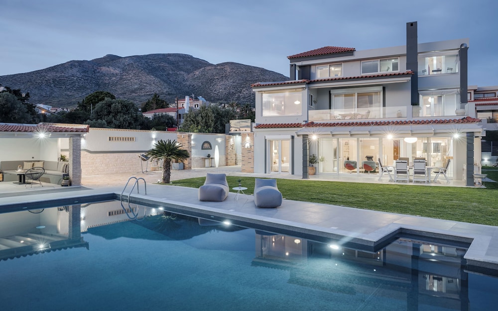 LaGon Luxury Villa