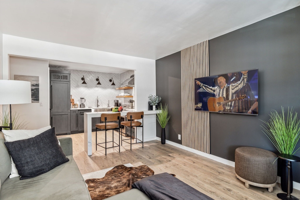 Lyric Loft - Music Row - 4 Mins to Broadway