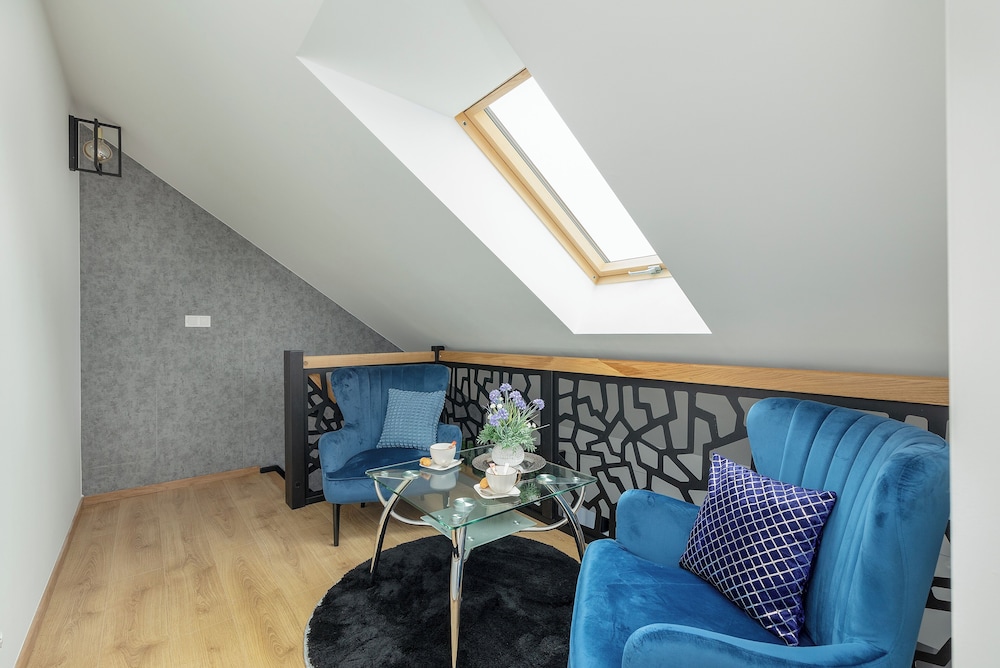 Two-level Apartment by Renters Prestige