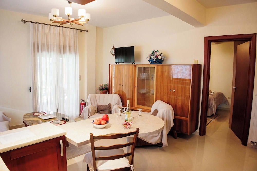 Anastasia s Kastoria Cozy Modern Garden Retreat