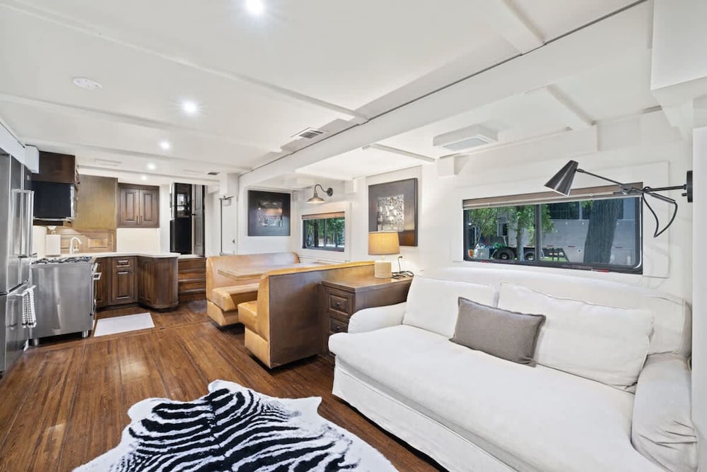 The Aspen Unit in Austin