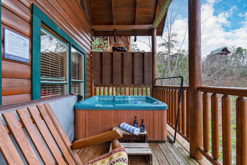Anne s Place Cozy Cabin With Hot Tub Games Near Dollywood Attractions
