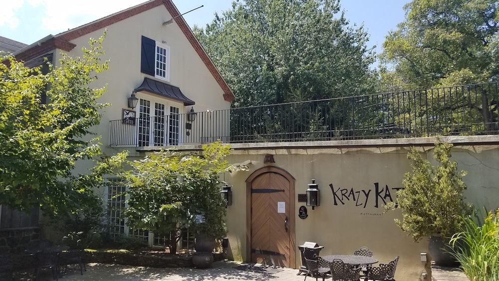 Wilmington Vacations - The Inn at Montchanin Village, a Historic Hotel of America - Property Image 10