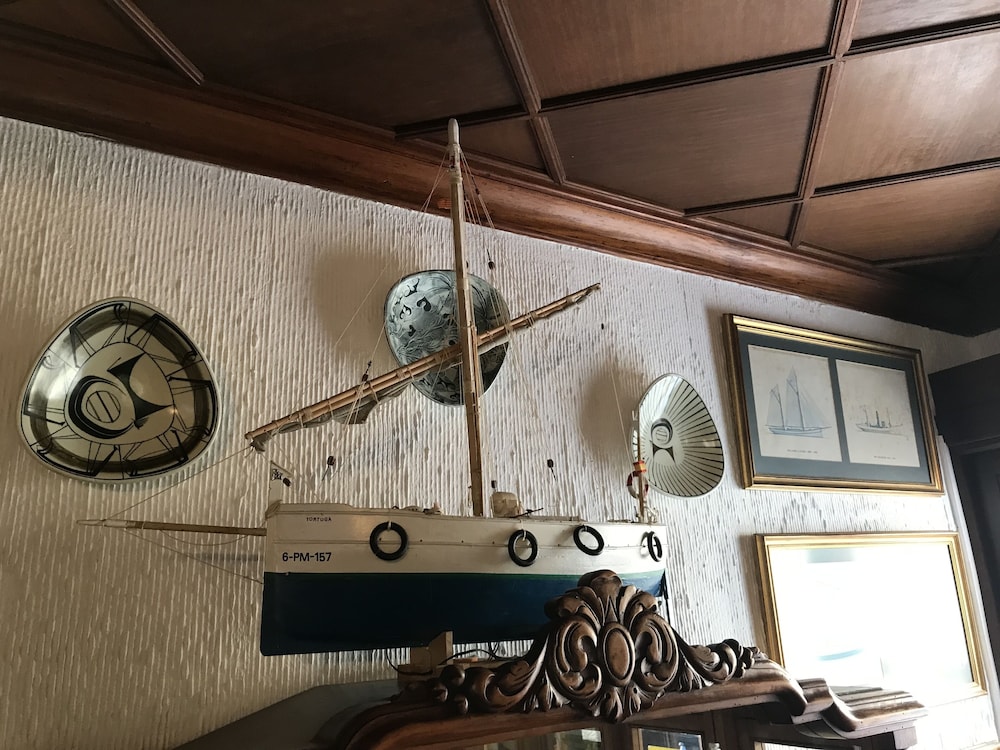 Hostal Ca's Bombu