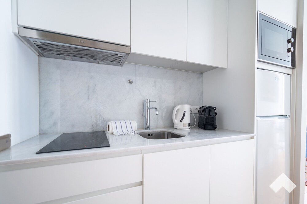 Mrtir1 · Bright Apartment Downtown Porto view 4