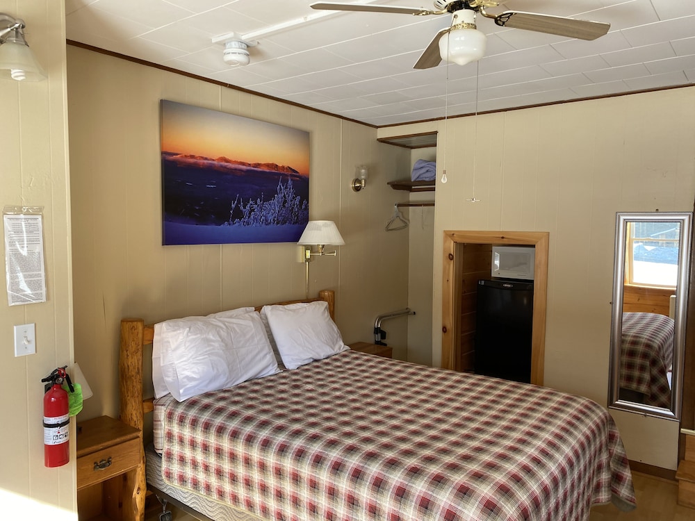 Mountain View Motel & Campground view 2