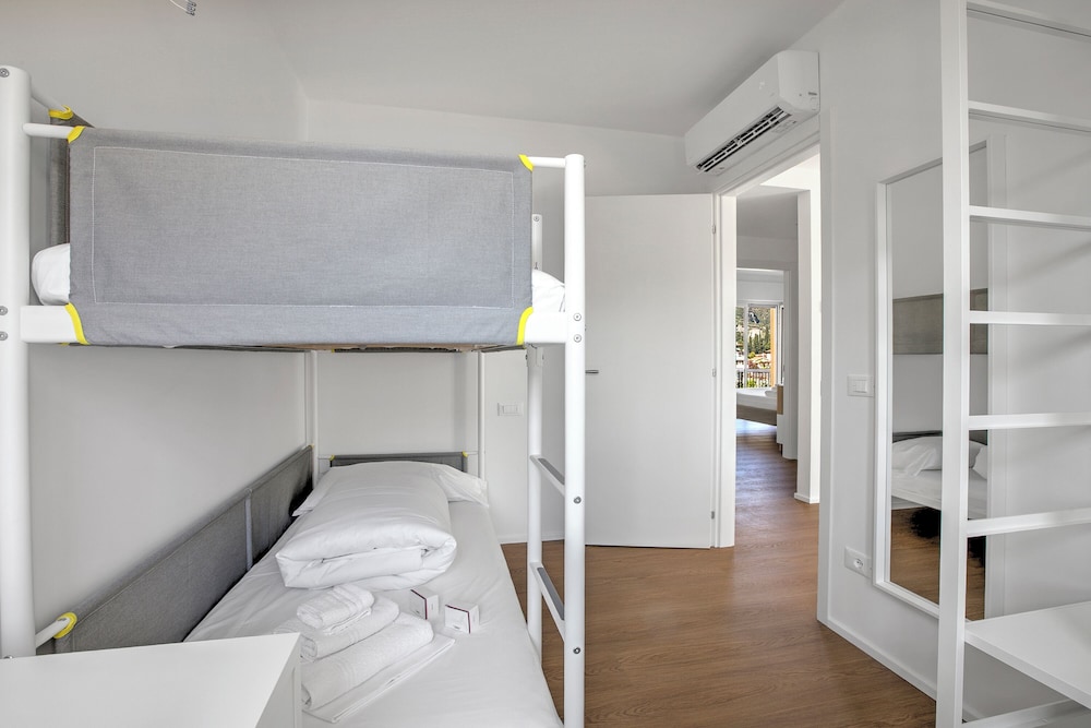 Ulivo and Magnolia Bike & River Apartment